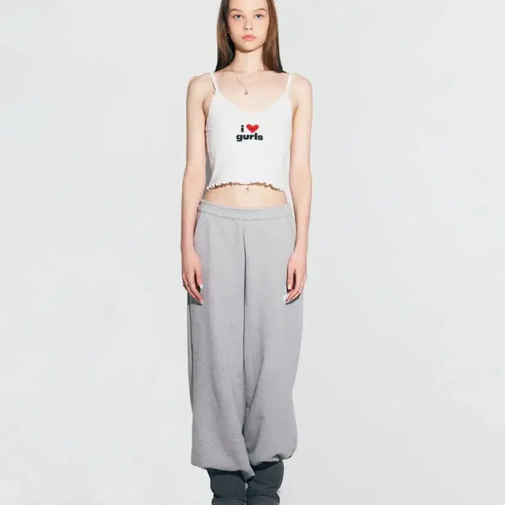 [SOLD OUT] 에즈이프 캘리 CALIE GURLS SLEEVELESS WHITE 무신사