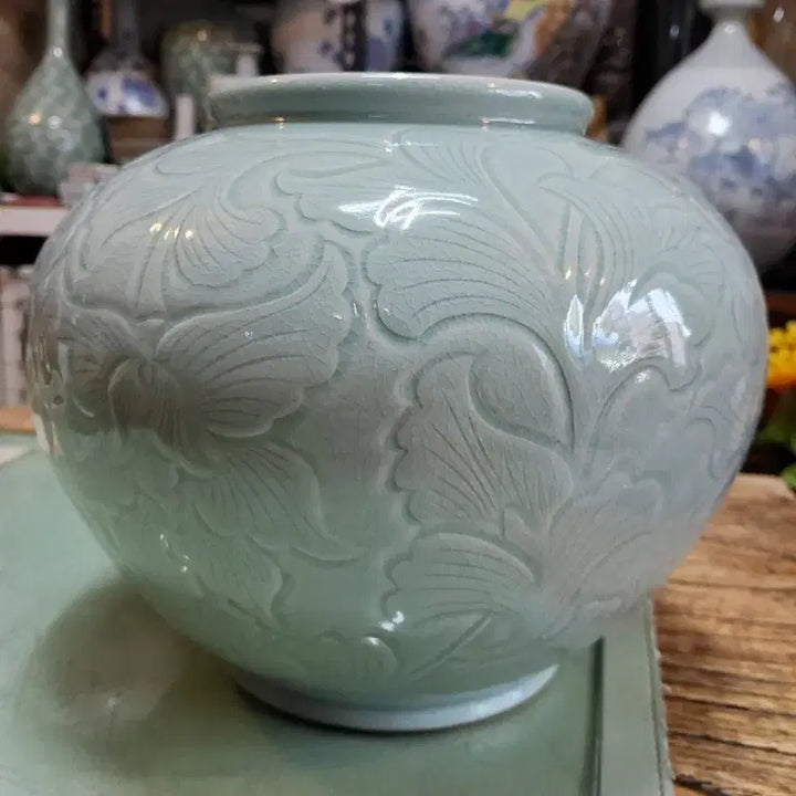 [SOLD OUT] 강진탐진청자양각당초문달항아리도자기