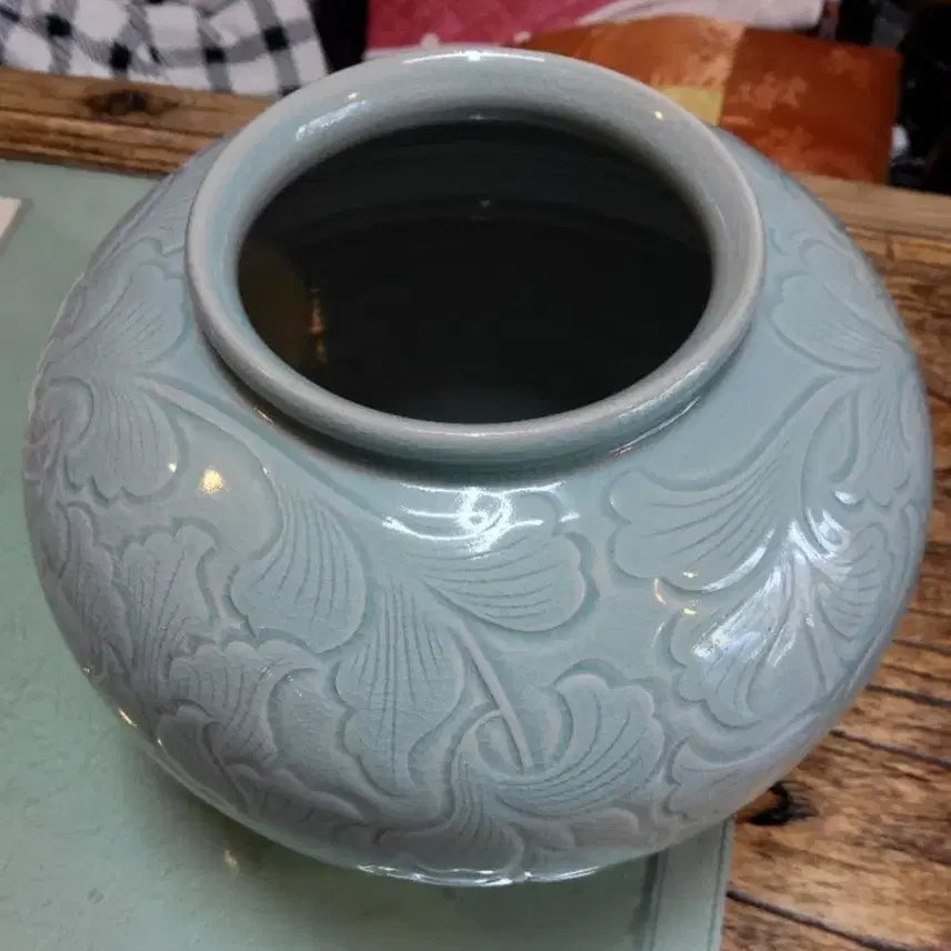 [SOLD OUT] 강진탐진청자양각당초문달항아리도자기