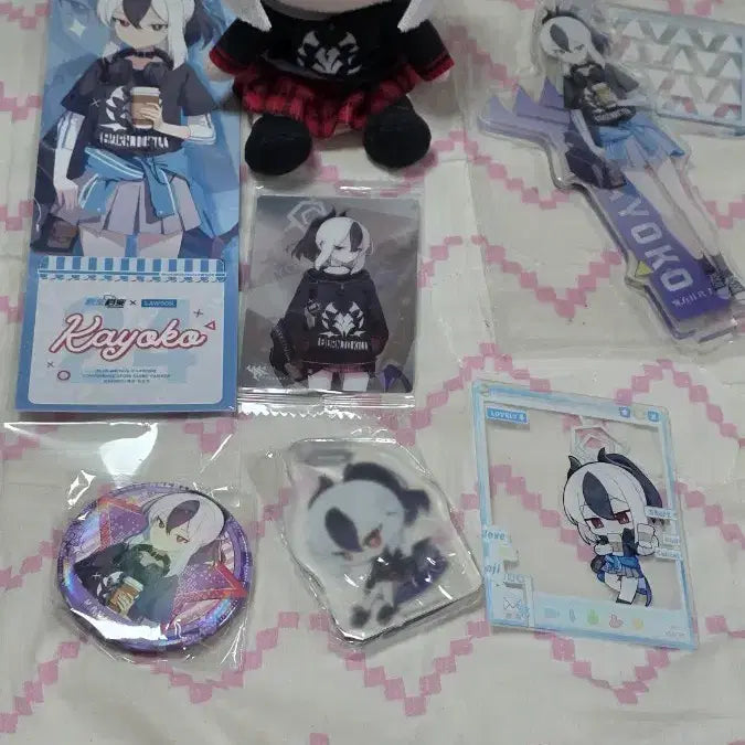 [BUNJANG] Blue Archive Kayoko Acrylic Stand, Card, Can Badge, Corotto Mini Plush / 블루아카이브 카요코 포토카드 캔뱃지 아크릴 스탠드 코롯토 미니인형