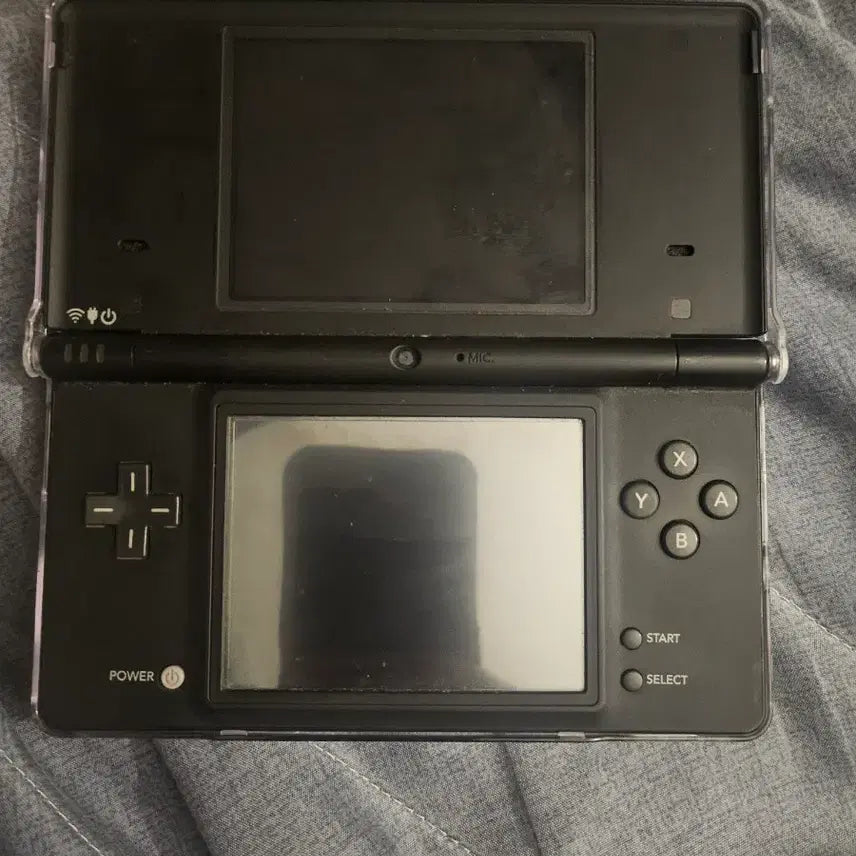 [BUNJANG] Nintendo DSi (Black) Bundle with Pokemon Black 2 and Charger / 닌텐도dsi+블랙2+충전기선