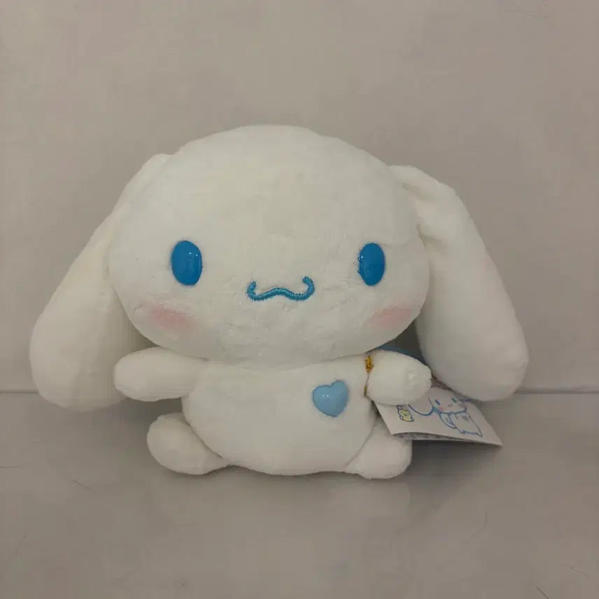 [BUNJANG] Vintage Cinnamoroll Heart Plush / 고전 시나모롤 하트심장 인형