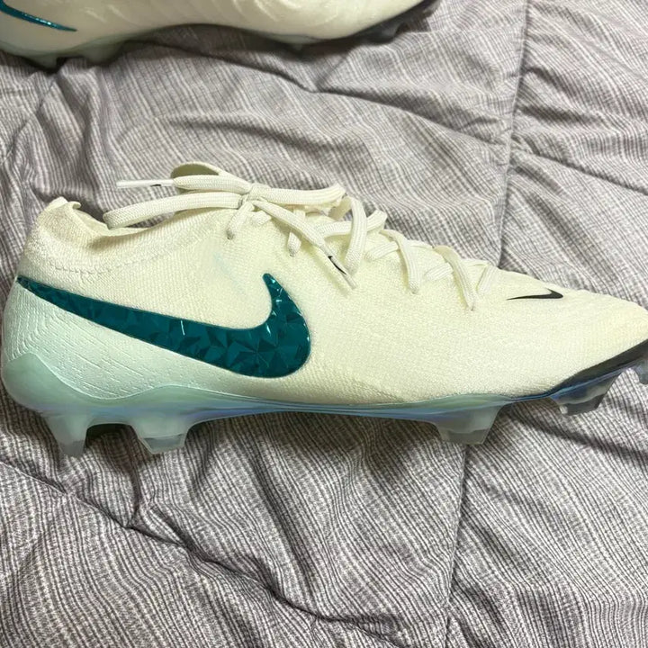 [BUNJANG] Nike Phantom GX2 Elite FG 260 / 나이키 팬텀 gx2 엘리트 260