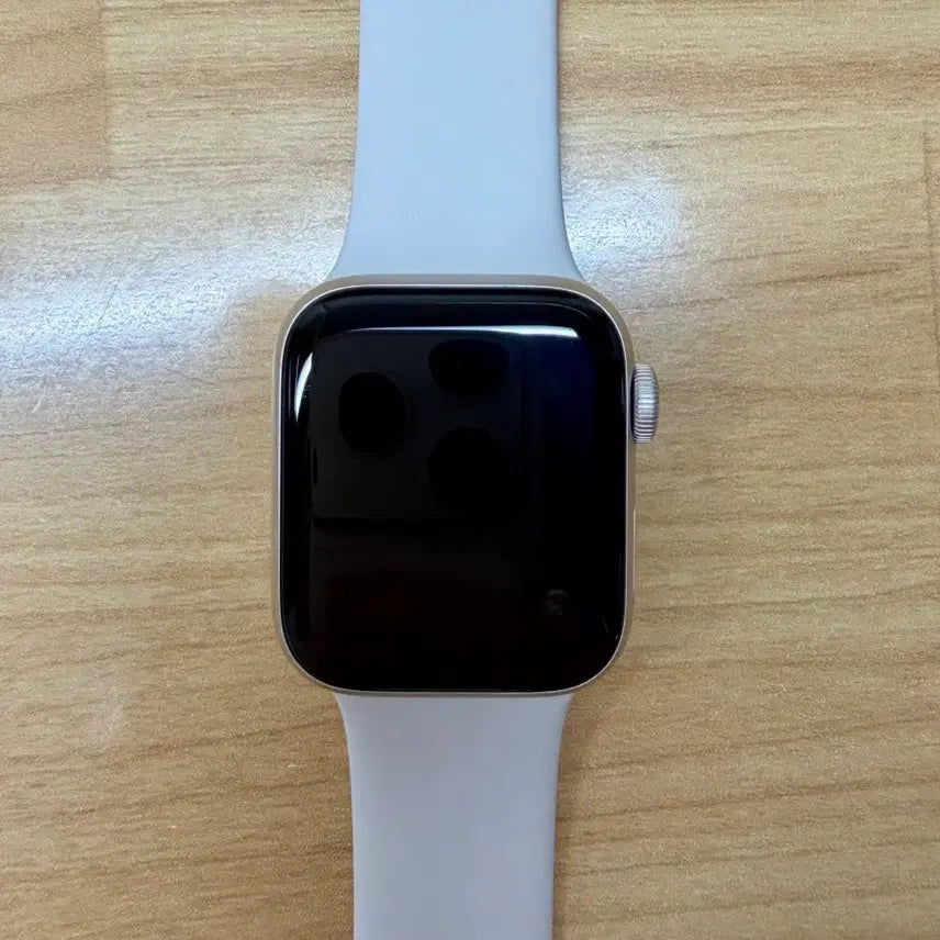 [BUNJANG] Apple Watch SE 3rd Generation 40mm Starlight GPS / 애플워치 SE3 40mm 스타라이트 GPS 팝니다.