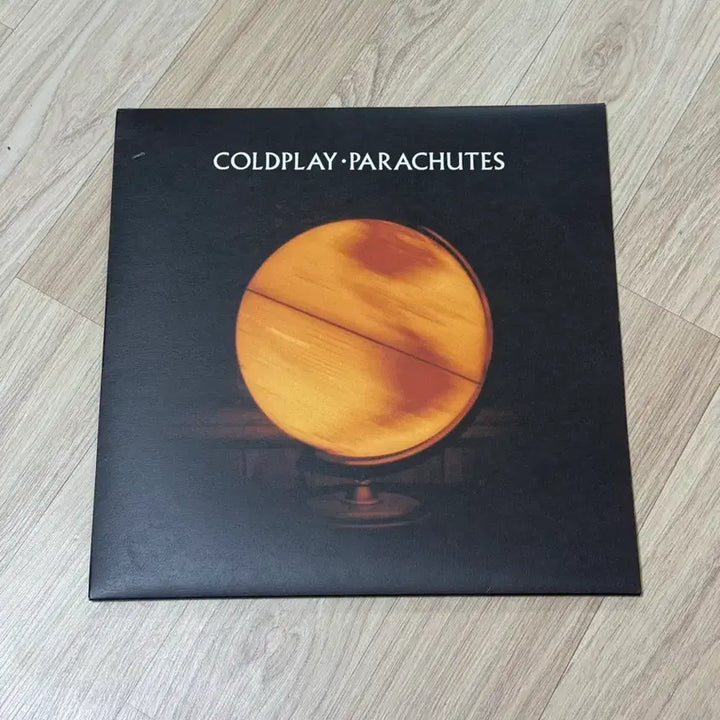 [SOLD OUT] 콜드플레이 LP 파라슈트