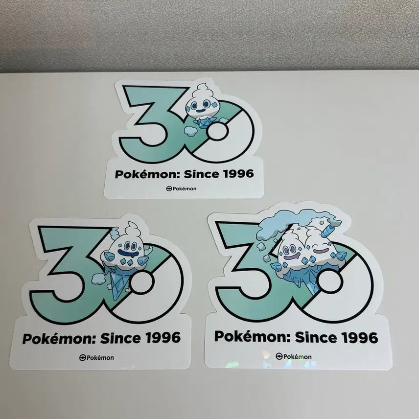 [SOLD OUT] 포켓몬 30주년 로고스티커 바닐프티 바닐리치 배바닐라