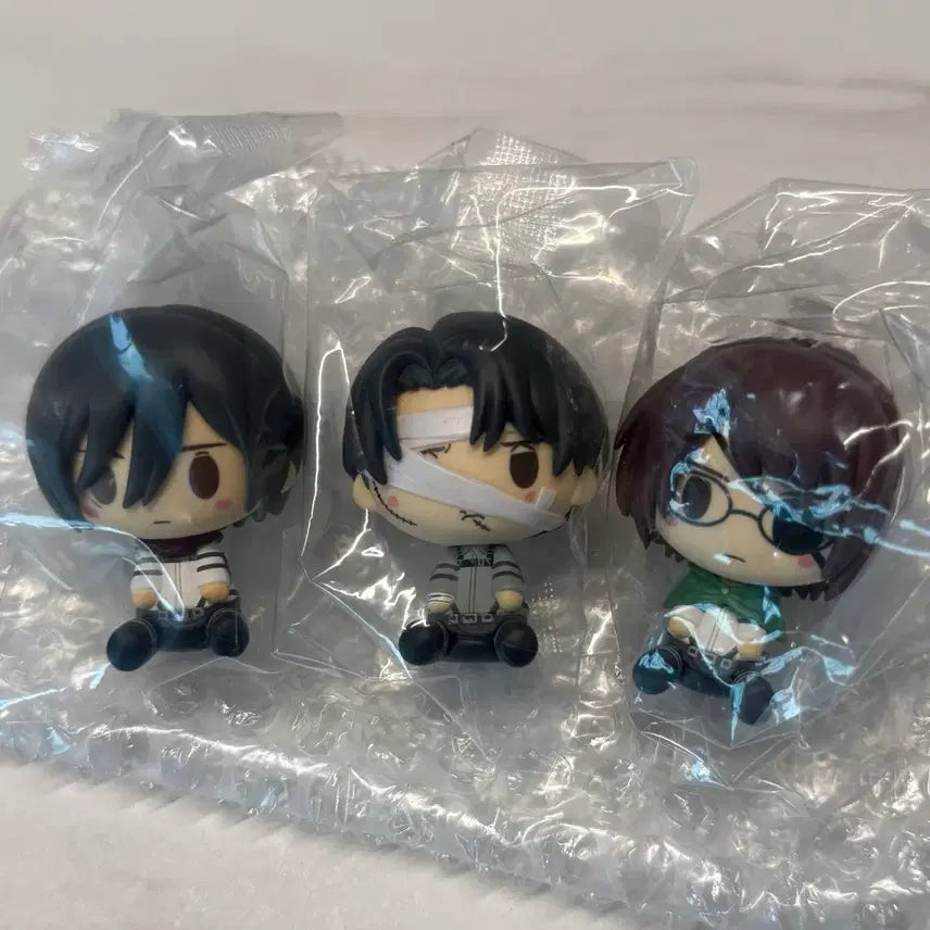 [BUNJANG] Attack on Titan Chokonokko Levi, Hange, Mikasa Bundle Set (Sealed) / 진격의 거인 진격거 초코노코 미개봉 리바이 한지 미카사 일괄 판매 양도