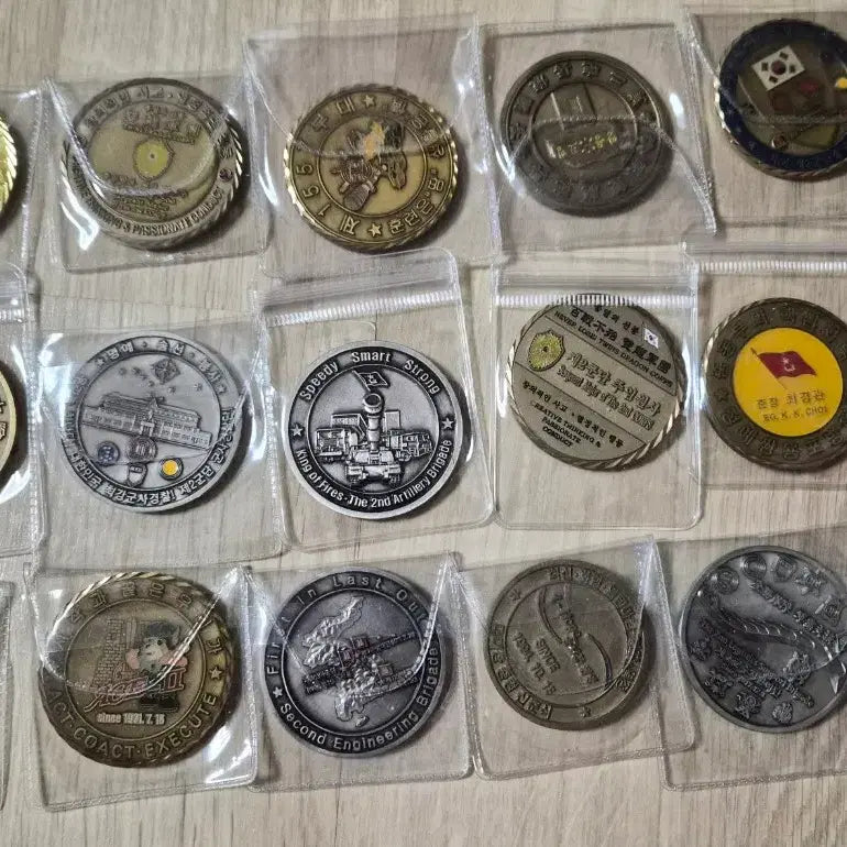[BUNJANG] Military Coin Bundle Set (16 pcs) / 군대코인, 부대코인(16개일괄)