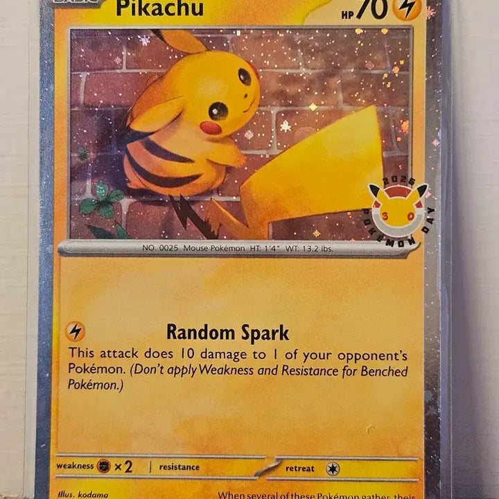 [BUNJANG] Pokemon Pikachu Cosmo Holo 30th Anniversary North American Edition Trading Card / 포켓몬 북미판 30주년 피카츄 코스모스 홀로