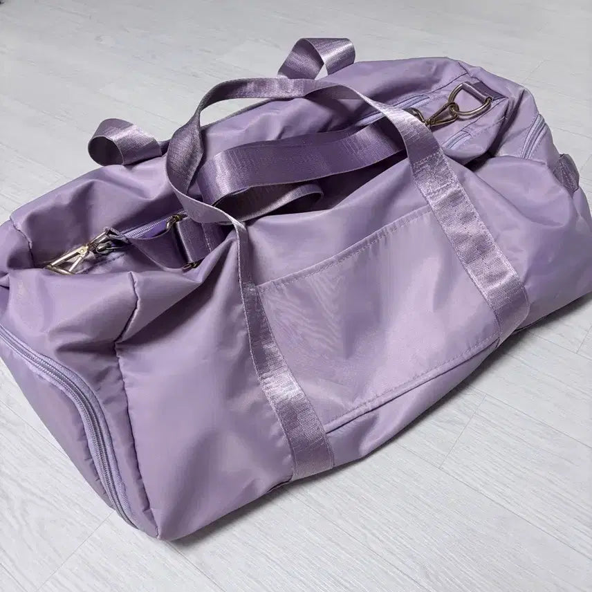[BUNJANG] Lavender Travel &amp; Gym Duffle Bag with Shoe Compartment / 연보라색 여행&amp;운동가방