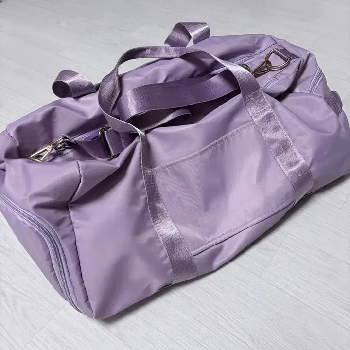 [BUNJANG] Lavender Travel &amp; Gym Duffle Bag with Shoe Compartment / 연보라색 여행&amp;운동가방