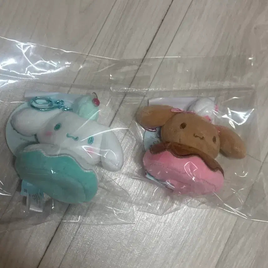 [BUNJANG] Cinnamoroll Mocha Cafe Goods Sticker, Plush Doll, Keyring / 시나모롤 모카 카페 굿즈 스티커 인형 키링