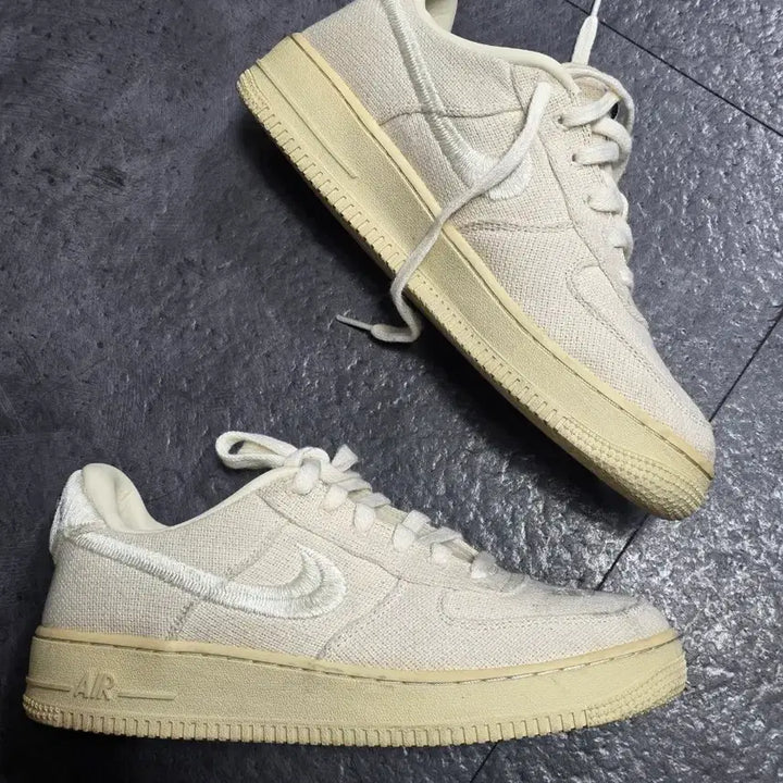 [BUNJANG] Nike x Stussy Air Force 1 Low Fossil (250mm) / 나이키 스투시 에어포스 1 로우 파슬 250