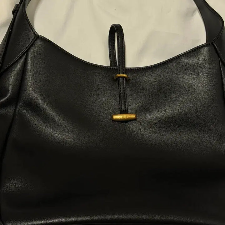 [BUNJANG] LEMAIRE Croissant Bag Black / 르메메 삭 로망 블랙