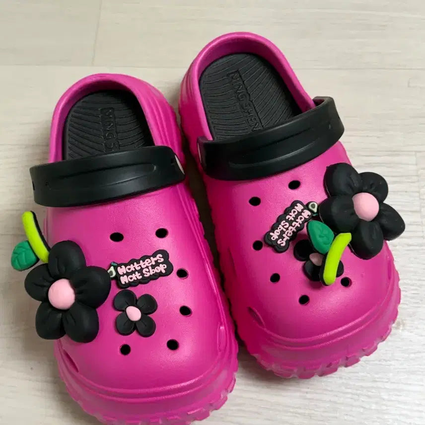 [BUNJANG] Crocs Pink Sandals Size 235 / 크록스 정품 핑크 235