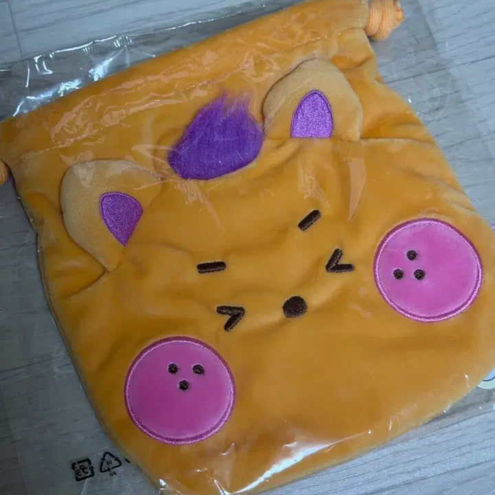 [BUNJANG] LINE FRIENDS NCT WISH Sion Wishinini Pouch / 라인프렌즈 엔시티위시 시온 위시니니 파우치 시오니니