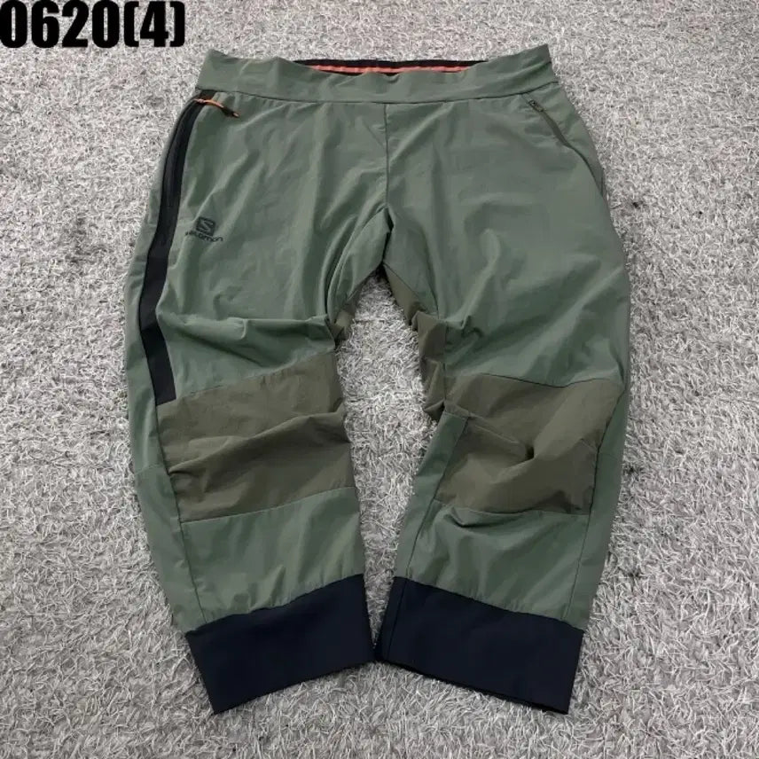 [BUNJANG] Salomon Khaki Functional Training Jogger Pants (Vintage 0620) / [75] 살로몬 | 카키 기능성 트레이닝 조거 팬츠 (빈티지 0620)