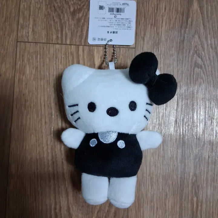 [BUNJANG] Hello Kitty Ribbon Doll Keychain / 헬로키티 리본 인형 키링(무료배송)