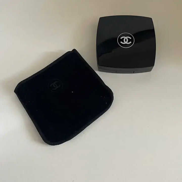 [BUNJANG] Chanel Camelia Futura Powder Blush Trio / 샤넬 블러셔 까멜리아 푸투라 futura 파우더 블러쉬 트리오