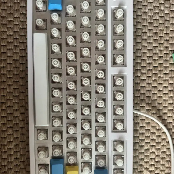 [BUNJANG] Cox Endeavor Tenkeyless Keyboard 87-Key RGB / cox 엔데버 텐키리스 키보드 87키 RGB