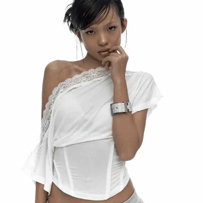 [BUNJANG] Cassico Lace One-Shoulder Corset Tee White S / 카시코 레이스 원숄더 코르셋 티 화이트s