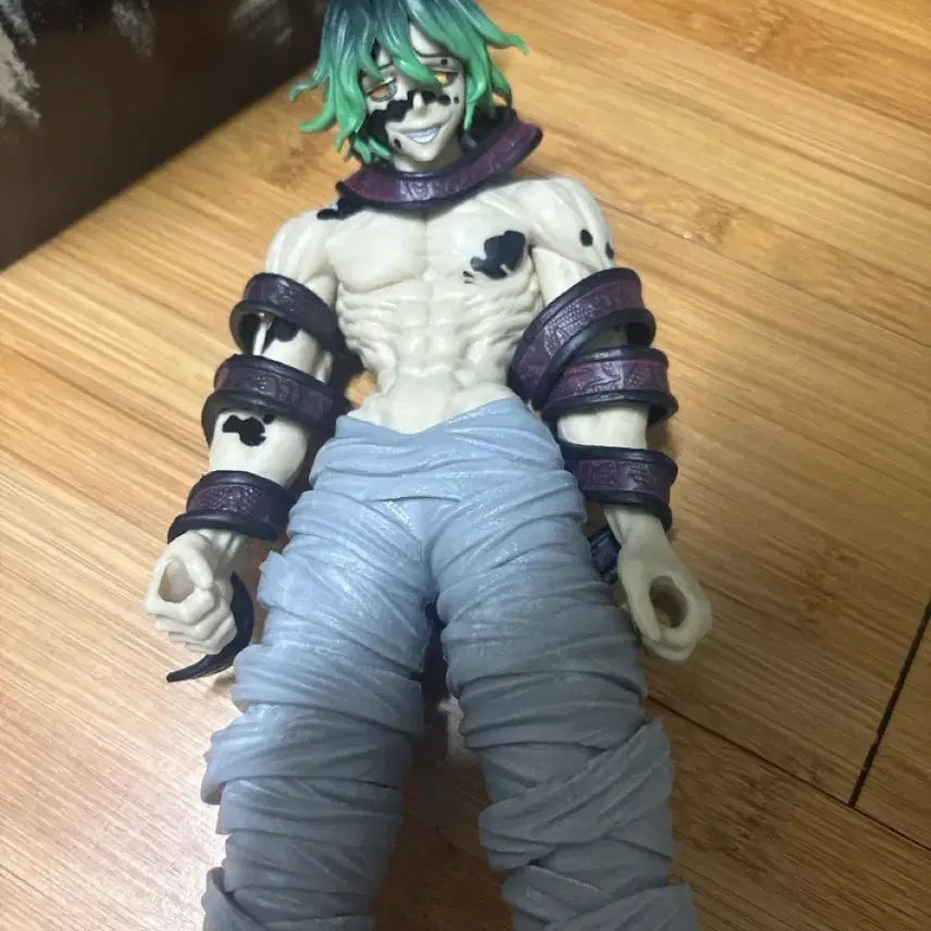 [BUNJANG] Demon Slayer Kyojuro Rengoku Figure / 귀멸의 칼날 큐타로 피규어