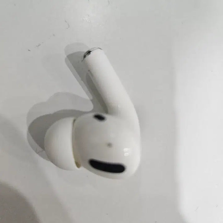 [BUNJANG] Apple AirPods Pro 2nd Generation Earbuds / 에어팟 프로2