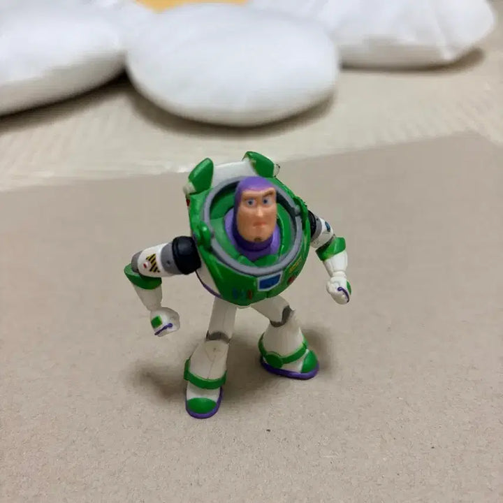 [BUNJANG] Toy Story Buzz Lightyear Figure / 토이 스토리 버즈 라이트이어 피규어