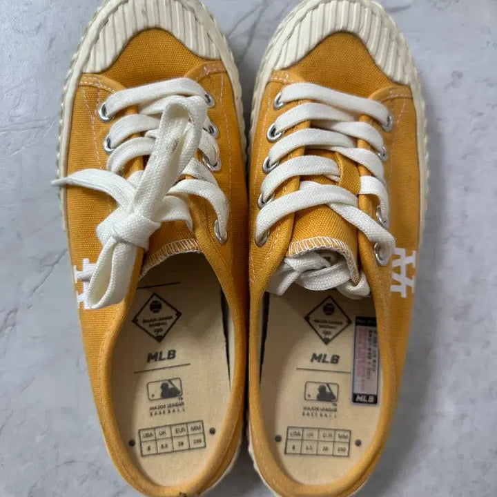 [BUNJANG] MLB LA Dodgers Logo Canvas Sneakers Yellow / MLB LA다저스 로고 캔버스 스니커즈 옐로우