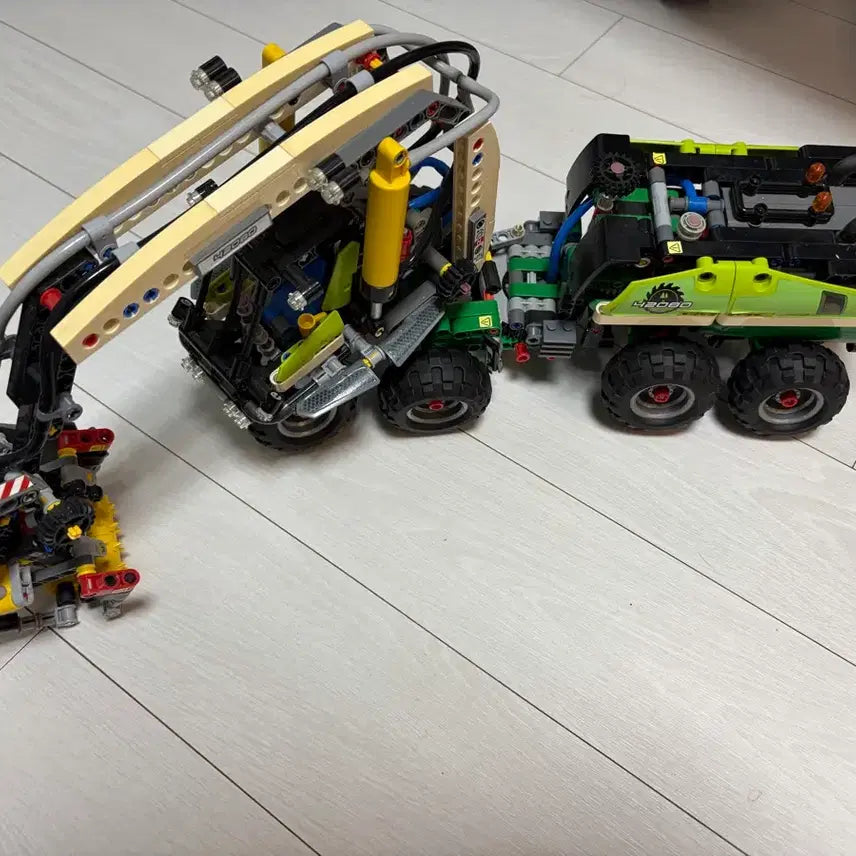 [BUNJANG] LEGO Technic 42080 Forest Machine / 레고 42080 테크닉 포레스트머신