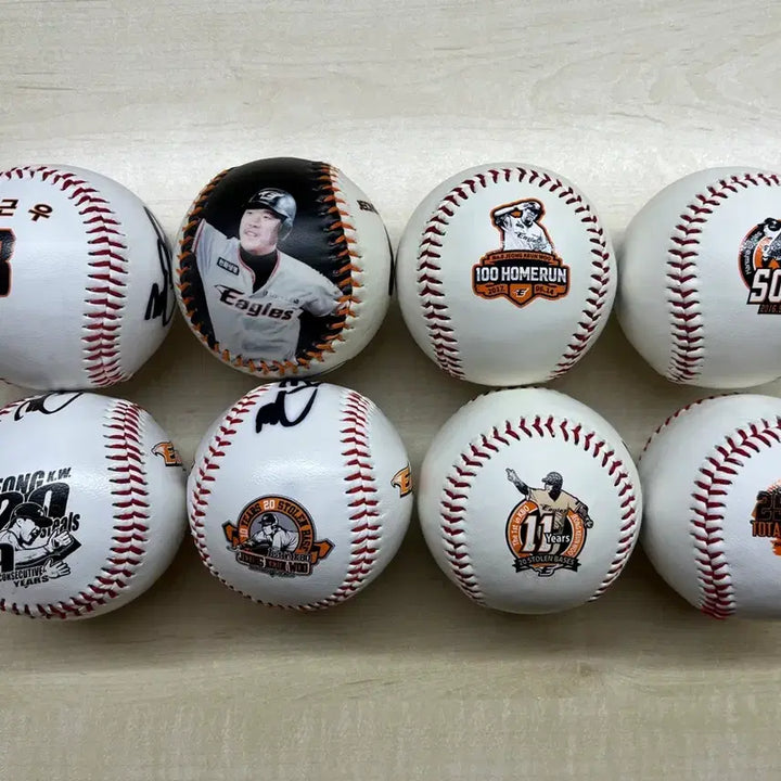 [BUNJANG] Jeong Keun-woo Autographed Baseballs Collection / 정근우 기념구 싸인볼 일괄