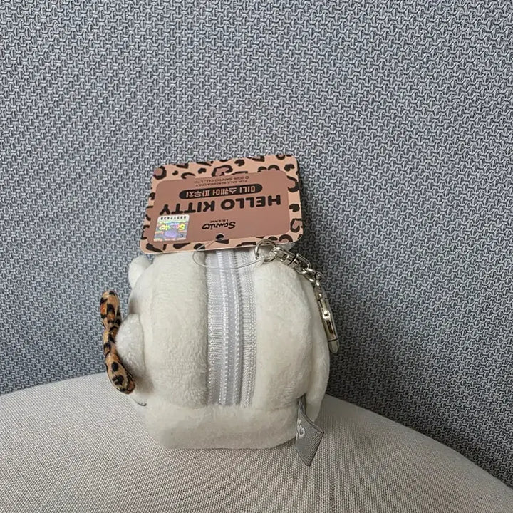 [BUNJANG] Sanrio Hello Kitty Mini Square Pouch Keyring Doll (5cm) / 정품_새상품)산리오 헬로키티 미니 스퀘어 파우치 키링 인형 5cm