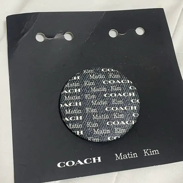 [BUNJANG] Coach x MATIN KIM Badge / 코치 마뗑킴 뱃지