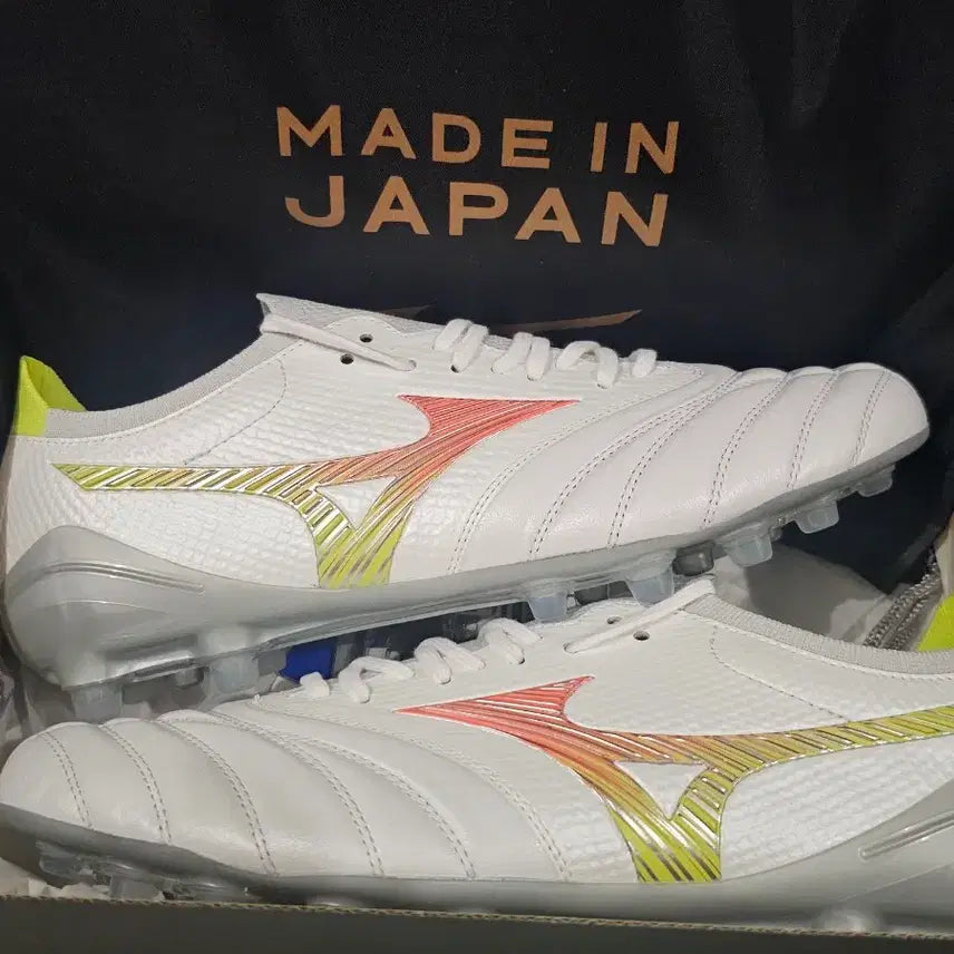 [BUNJANG] Mizuno Morelia Neo 5 Beta JPN AG Cleats Prism White / [새상품]모렐리아 네오5 베타 JPN AG Prism White팩