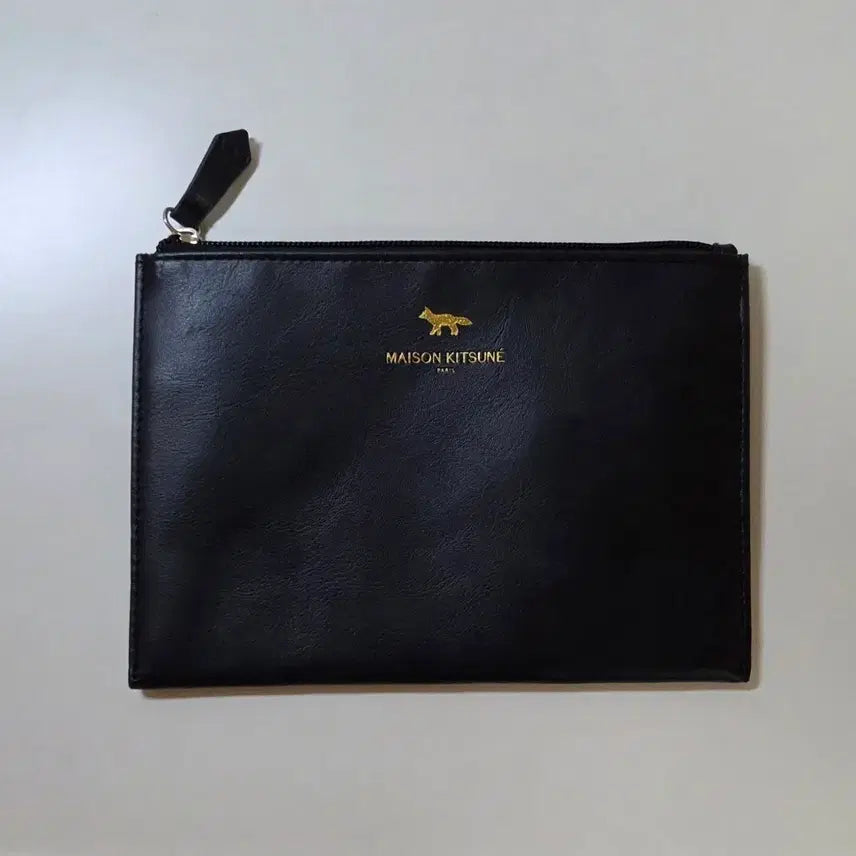[BUNJANG] Maison Kitsuné Black Leather Mini Clutch Bag Pouch / 메종키츠네 파우치 maison kitsune 블랙 가죽 미니 클러치백