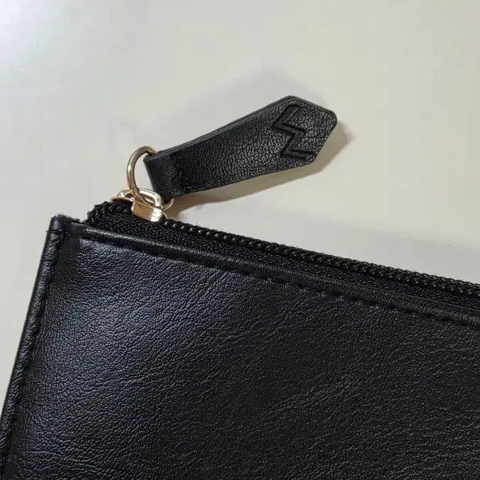 [BUNJANG] Maison Kitsuné Black Leather Mini Clutch Bag Pouch / 메종키츠네 파우치 maison kitsune 블랙 가죽 미니 클러치백