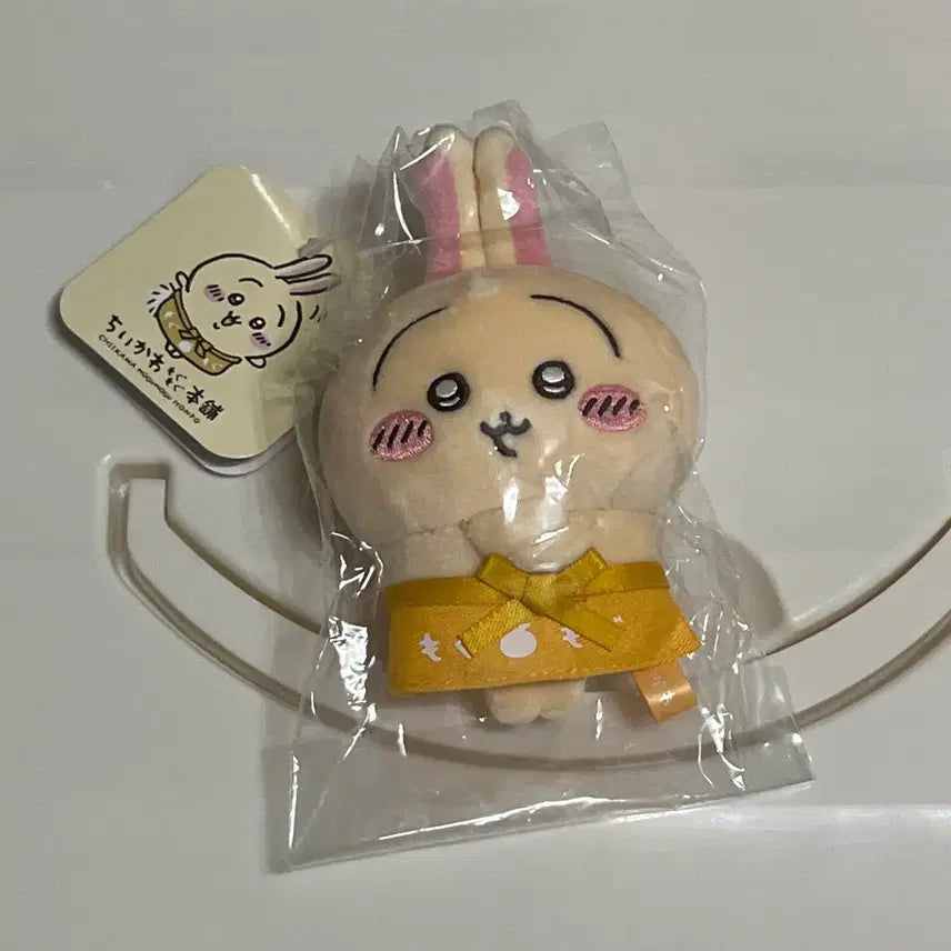 [BUNJANG] Chiikawa Mogumogu Honpo Clerk Usagi Mascot (Sealed) / 미개봉) 치이카와 모구모구 혼포 점원 우사기 마스코트