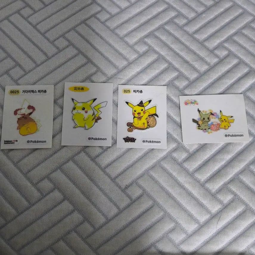[BUNJANG] Pikachu Gigantamax, 30th Anniversary, Halloween, Lovely Collection Stickers / 피카츄 거다이맥스, 30주년옛날, 할로원, 러블리 모음 띠부실
