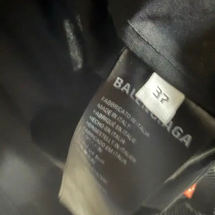 [BUNJANG] Balenciaga Wave Logo Shirt Size 37 / 발렌시아가 웨이브로고 셔츠 37사이즈
