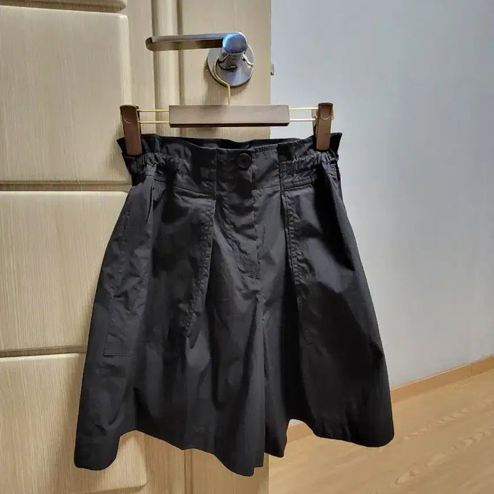 [BUNJANG] TIME Postmodern Black Culottes Pants / 타임 포스트모던 블랙 큐롯 팬츠