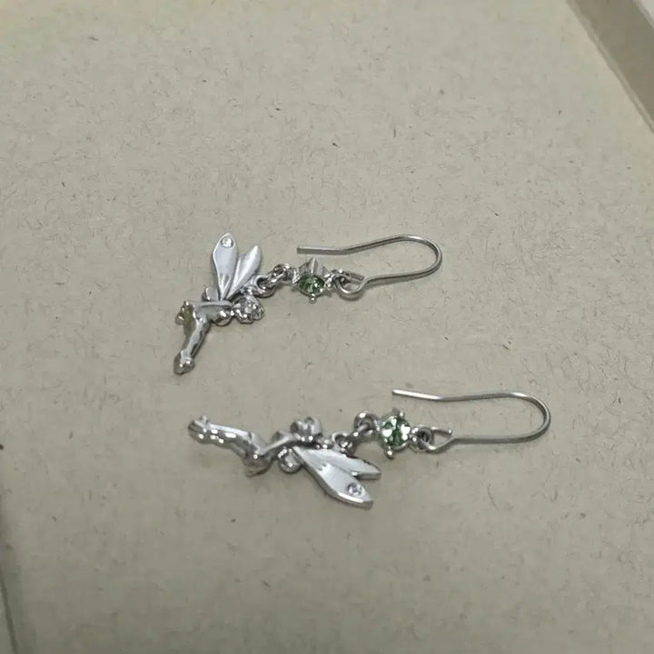 [BUNJANG] Disney Peter Pan Tinkerbell Long Earrings (3.2 cm) / disney 디즈니 피터펜 팅커벨  3.2  cm 롱 귀걸이