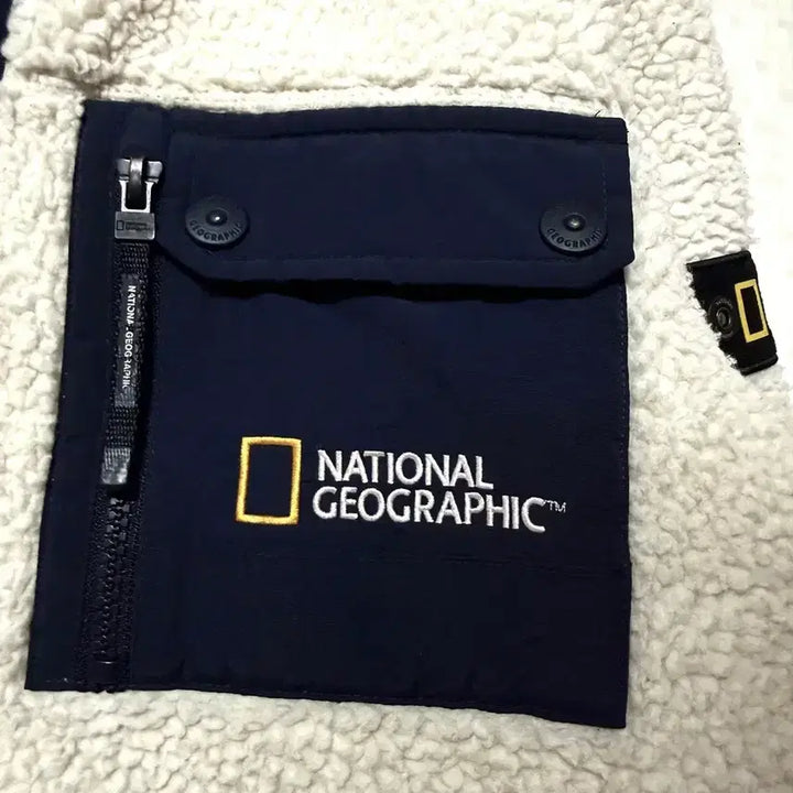[BUNJANG] National Geographic Zip-Up Fleece Jacket (M) / [M,95]내셔널지오그래픽 와펜 후리스 플리스 자켓