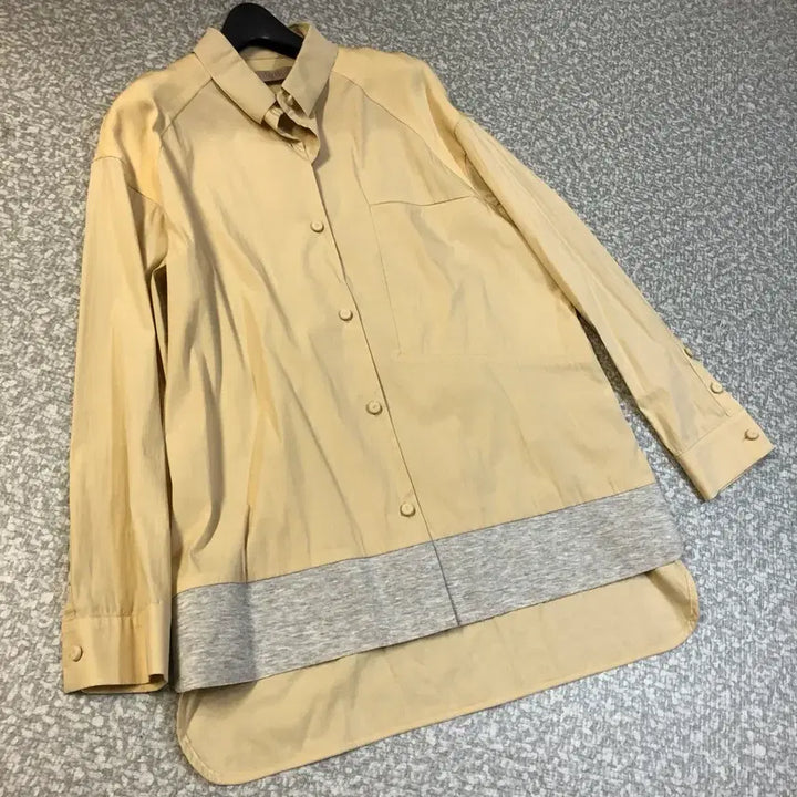 [BUNJANG] LEBEIGE Light Yellow Blouse Shirt - Old Money Style, Workwear / 르베이지 연노랑 블라우스 셔츠 올드머니룩 출근룩 정품