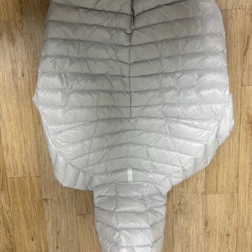 [BUNJANG] Nomoremanual Nubess Glossy Grey Padded Jacket M / 노매뉴얼 누베스 글로시 그레이 패딩