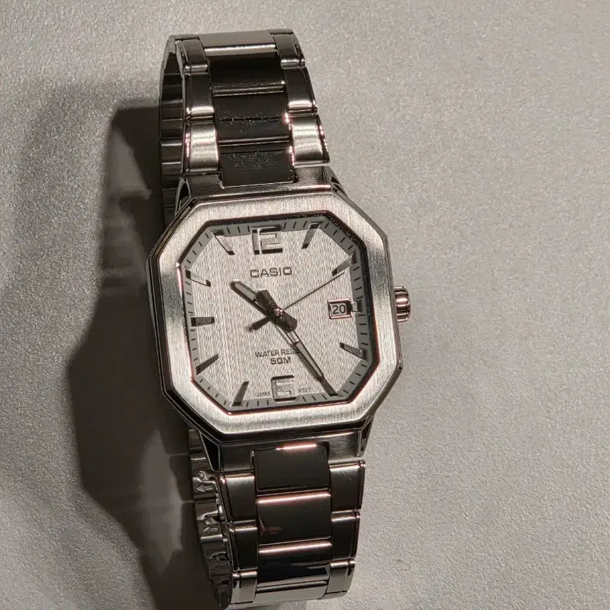 [BUNJANG] Casio Cavitus Square Metal Watch MTP-B195-7AV White Dial / 카시오 카비투스 사각 메탈시계 MTP-B195-7AV 흰판