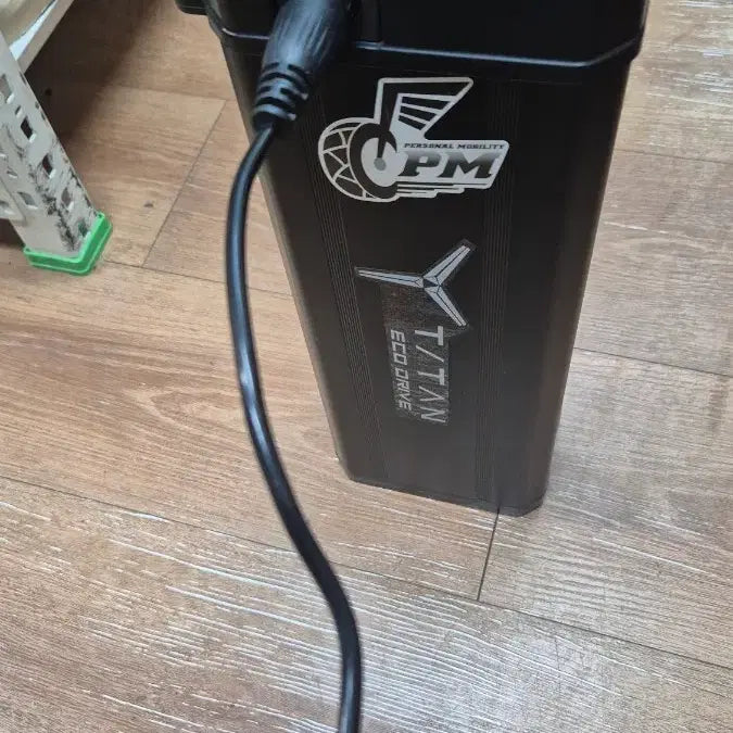 [BUNJANG] Titan 700/750/800 Series 48V Battery 5A Super Fast Charger / 타이탄 700 750 800 48V 배터리 5A 초고속충전기 호환