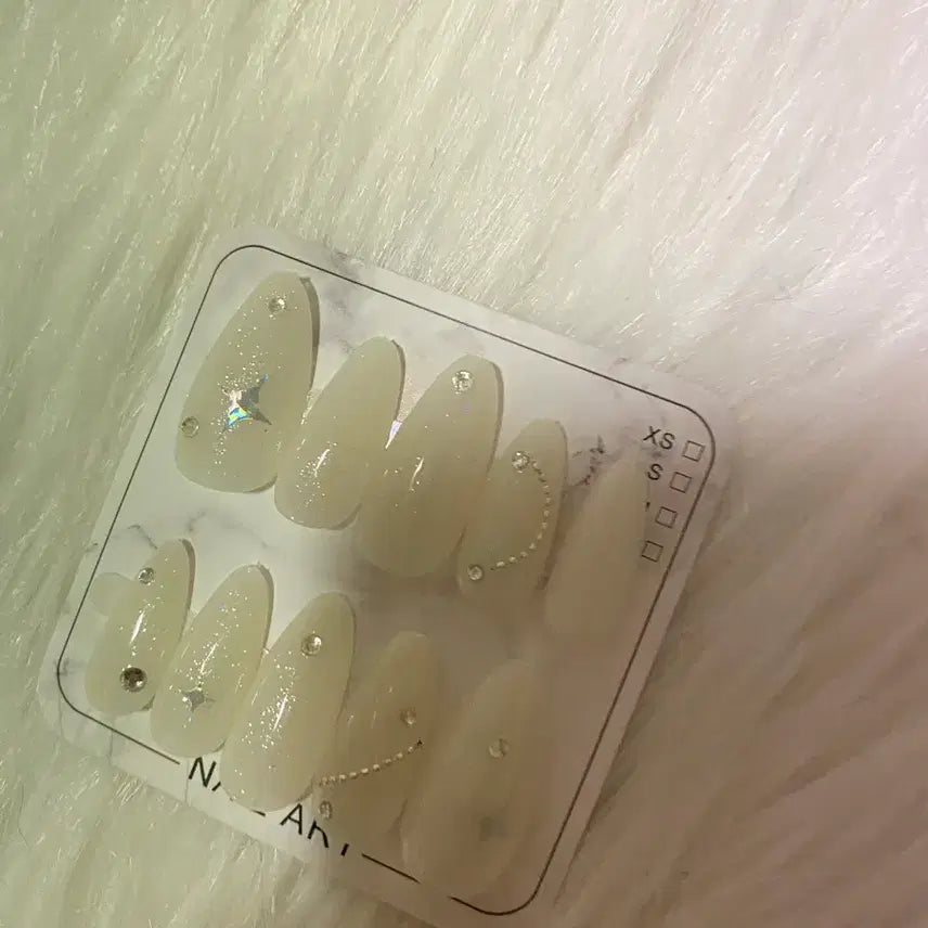 [BUNJANG] Handmade Nail Tips with Glitter and Rhinestones / 수제네일팁