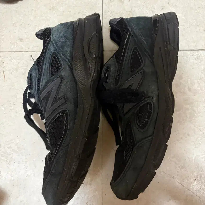 [BUNJANG] New Balance 990v4 Triple Black / 뉴발란스 990v4 트리플블랙 트블