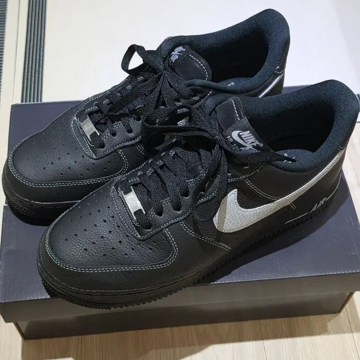 [SOLD OUT] (새상품급) 나이키 에어포스 1 07 LV8 블랙 울프 그레이 280