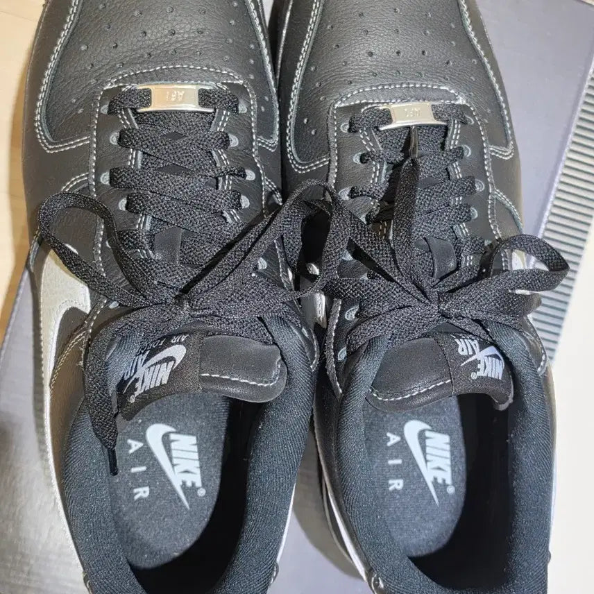 [SOLD OUT] (새상품급) 나이키 에어포스 1 07 LV8 블랙 울프 그레이 280